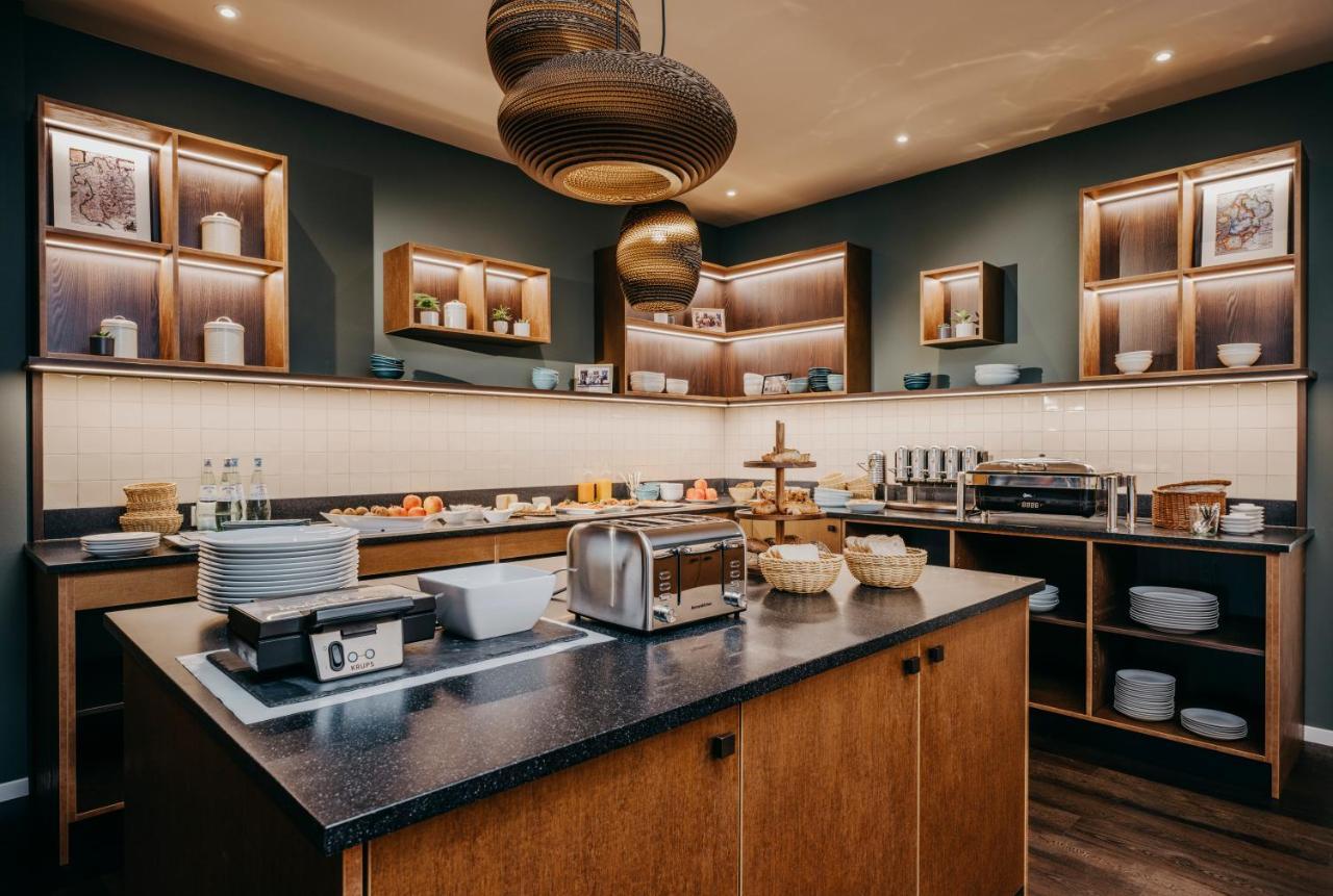 Boutique-Hotel Zur Alten Post บือซุม ภายนอก รูปภาพ