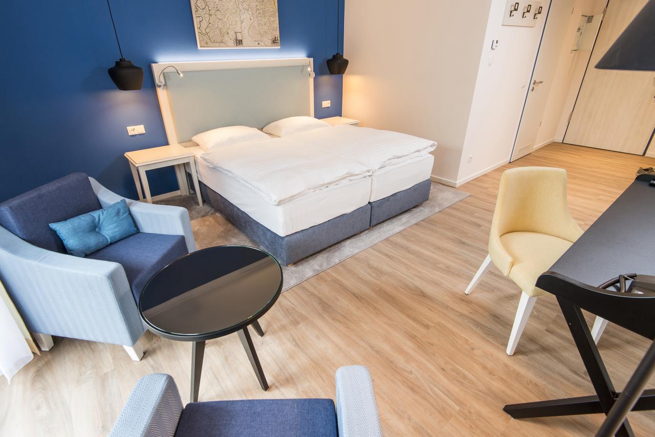 Boutique-Hotel Zur Alten Post บือซุม ภายนอก รูปภาพ