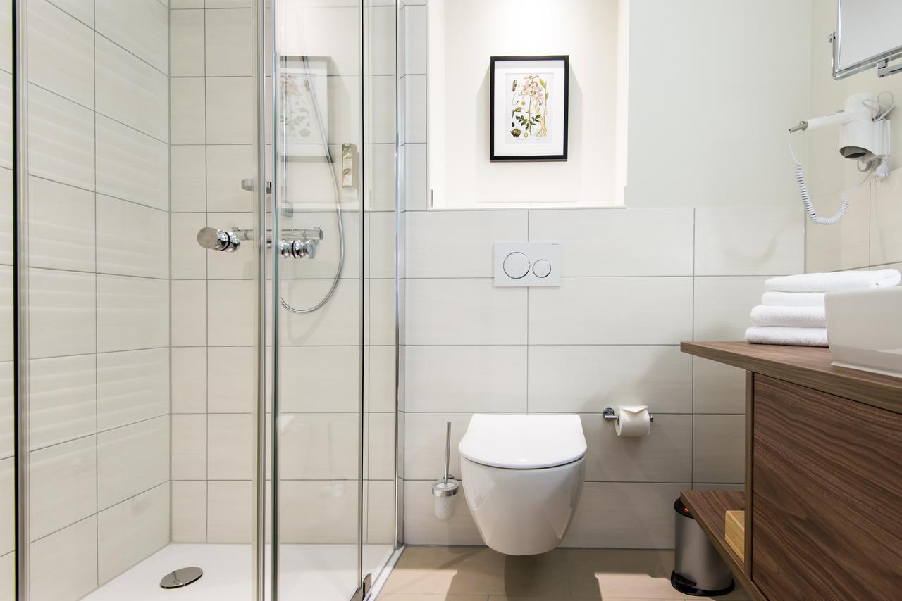 Boutique-Hotel Zur Alten Post บือซุม ภายนอก รูปภาพ
